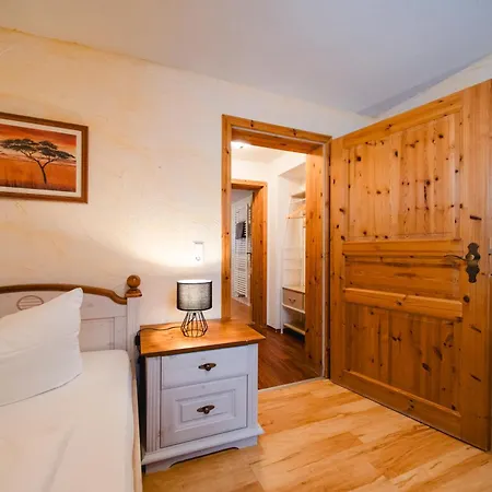 Im Hexenwinkel 3* Wiernsheim