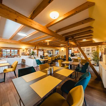 Im Hexenwinkel 3* Wiernsheim