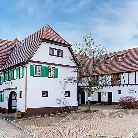 酒店 海克斯温科尔酒店 Wiernsheim